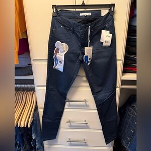 NWT YMI Wanna Betta Butt? Stretch Skinny Jeans.  Size 5.  Color: Pacific Teal